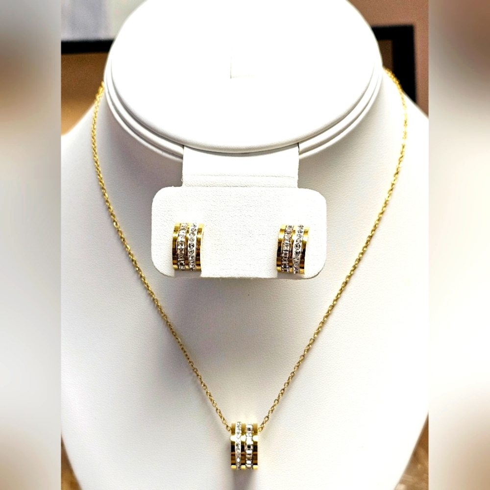 Barrel set necklace and earrings